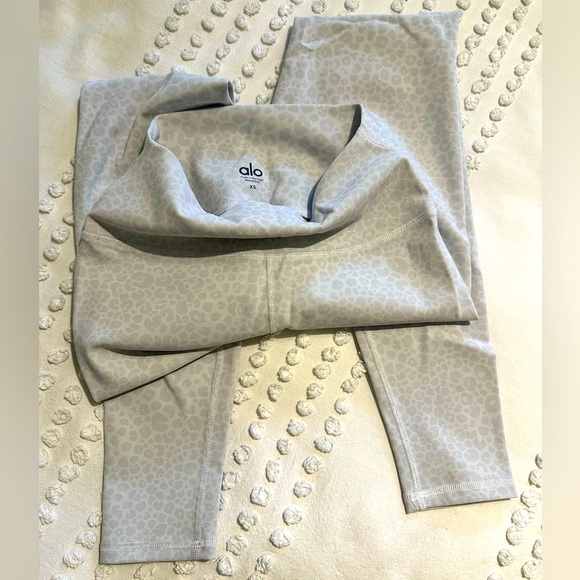 New without tags. In perfect condition! - Picture 4 of 4